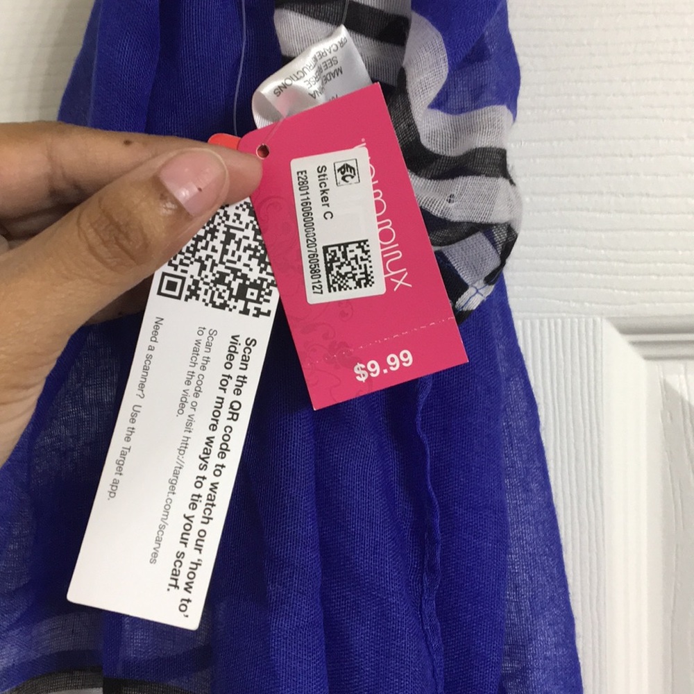 Infinity Scarf - Picture 3 of 5